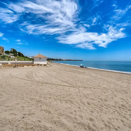 3001 Velaya Beachfront Luxury Apartment