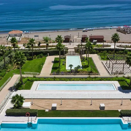 3001 Velaya Beachfront Luxury Apartment *